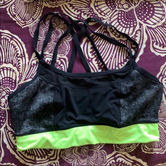 Sweaty Betty sports bra - Picture 1 of 2